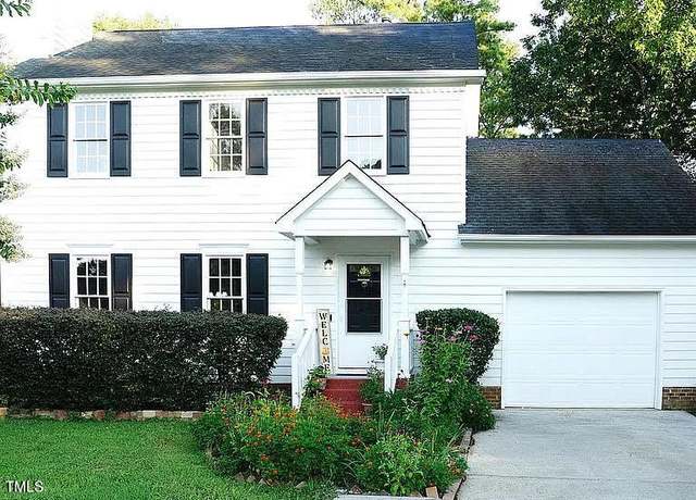 Property at 112 Romaine Ct, Cary, NC 27513, 3 beds, 2.5 baths