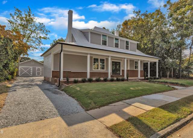Property at 505 S Magnolia Ave, Dunn, NC 28334, 4 beds, 3 baths
