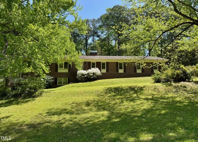 Property at 2118 N Woodland Rd, Henderson, NC 27536, 3 beds, 3 baths