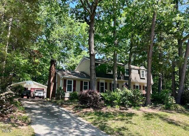 Property at 702 Longleaf Dr, Chapel Hill, NC 27517, 4 beds, 3 baths