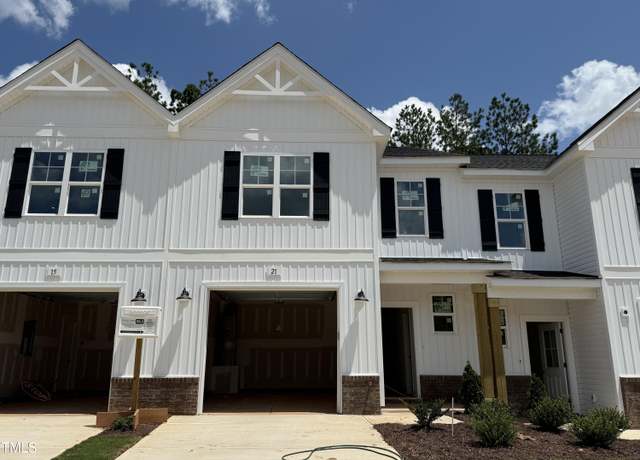 Property at 21 Calluna Dr, Clayton, NC 27520, 3 beds, 2.5 baths