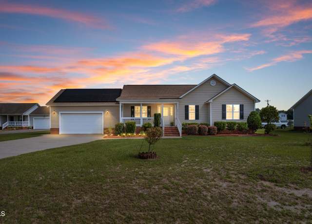 Property at 46 Bayberry Ln, Smithfield, NC 27577, 3 beds, 2 baths
