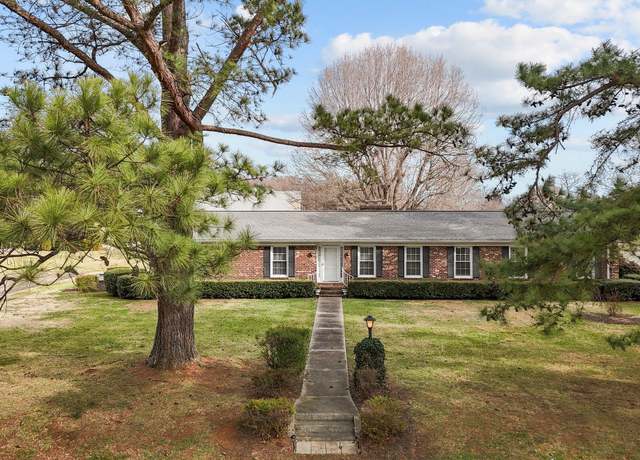 Property at 102 Trinity Dr, Elon, NC 27244, 3 beds, 2.5 baths