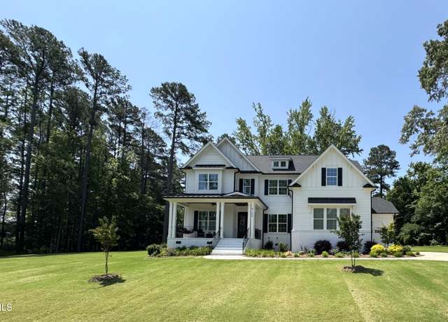 Property at 4104 Bankshire Ln, Raleigh, NC 27603, 4 beds, 4.5 baths