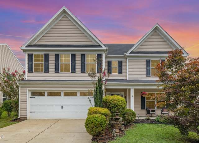 Property at 904 Red Oak Tree Dr, Fuquay Varina, NC 27526, 4 beds, 2.5 baths