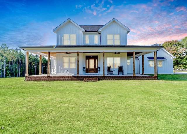 Property at 997 Jackson Rd, Fuquay Varina, NC 27526, 4 beds, 3 baths