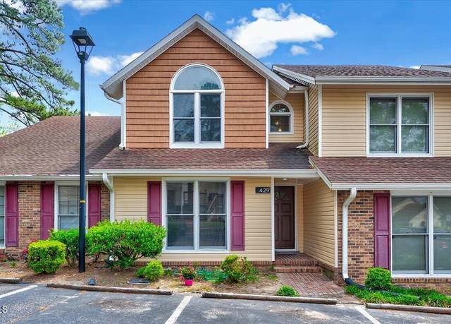 Property at 429 Lands End Rd, Fayetteville, NC 28314, 3 beds, 3 baths