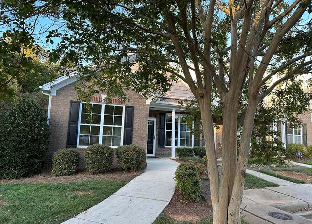 Property at 1064 Kelso Ln, Burlington, NC 27215, 3 beds, 2 baths