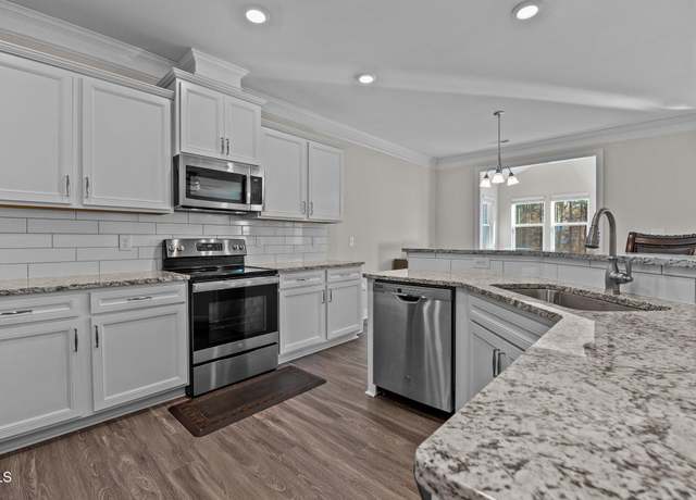 Property at 25 Bourne Dr, Franklinton, NC 27525, 4 beds, 3 baths