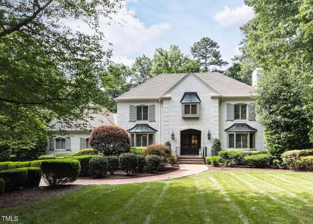 Property at 5005 Lenoraway Dr, Raleigh, NC 27613, 4 beds, 4.5 baths