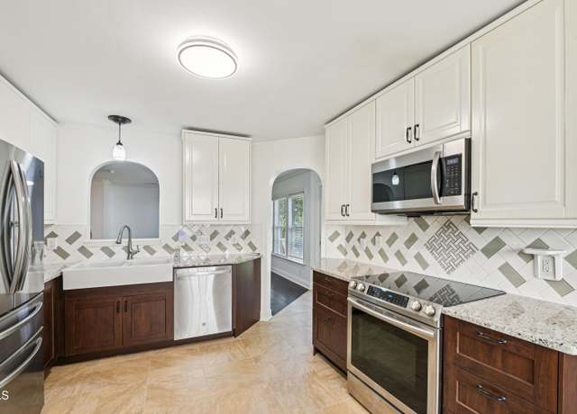 Property at 1144 Dexter Ridge Dr, Holly Springs, NC 27540, 4 beds, 2.5 baths