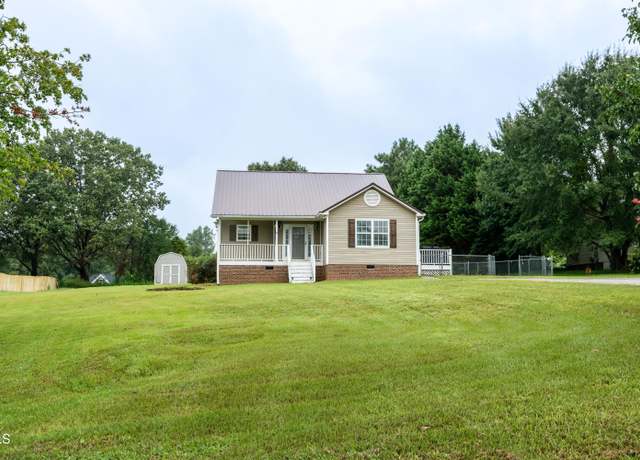 Property at 191 Lansing Dr, Benson, NC 27504, 3 beds, 2 baths