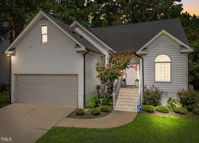 Property at 2104 Longwood Dr, Raleigh, NC 27612, 4 beds, 2.5 baths