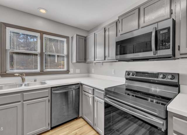 Property at 6036 Epping Forest Dr, Raleigh, NC 27613, 3 beds, 2.5 baths