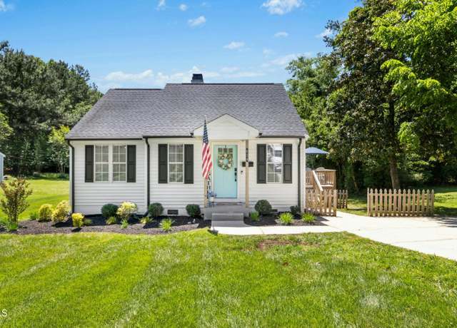 Property at 624 Wait Ave, Wake Forest, NC 27587, 3 beds, 2 baths