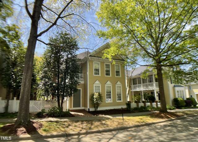 Property at 409 Parkside Cir, Chapel Hill, NC 27516, 3 beds, 2.5 baths