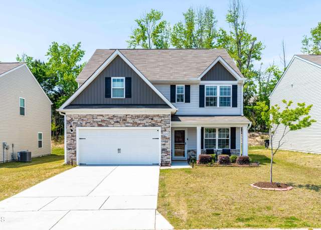 Property at 224 Brisk Dr, Zebulon, NC 27597, 4 beds, 2.5 baths