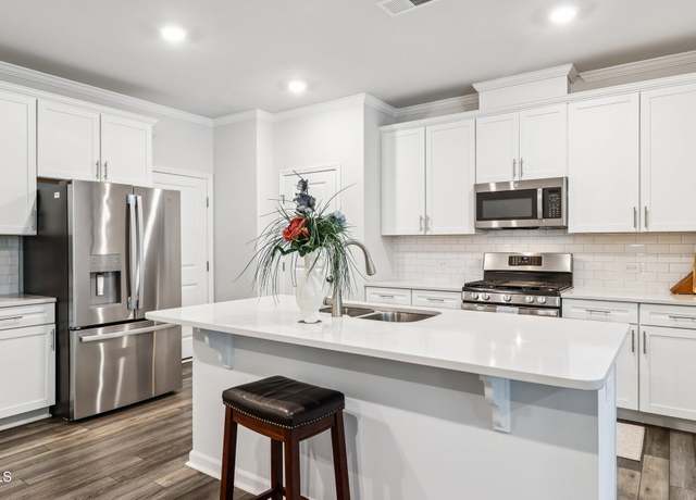 Property at 1123 Wishing Wl Ln, Durham, NC 27703, 3 beds, 2.5 baths