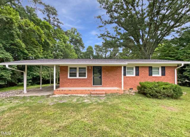 Property at 1311 Meadow Ln, Chapel Hill, NC 27516, 3 beds, 1 bath