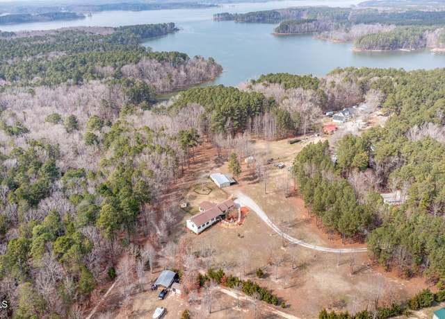 Property at 89 Mount Pleasant Ln, Manson, NC 27553, 4 beds, 3 baths