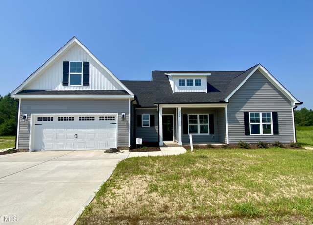 Property at 102 Rae Dr, Pikeville, NC 27863, 3 beds, 2 baths