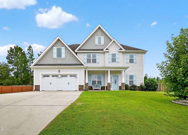 Property at 20 Horse Whisperer Ln, Lillington, NC 27546, 4 beds, 3.5 baths