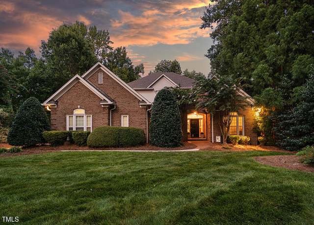Property at 802 Glendevon Ct S, Whitsett, NC 27377, 5 beds, 4.5 baths