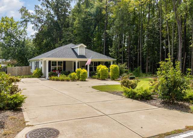 Property at 619 Barbour St, Clayton, NC 27520, 3 beds, 2 baths