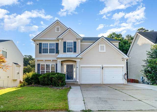 Property at 312 Grassy Point Rd, Apex, NC 27502, 4 beds, 2.5 baths