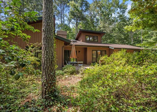 Property at 6700 Falconbridge Rd, Chapel Hill, NC 27517, 3 beds, 2 baths