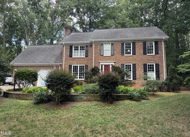 Property at 7905 Breda Ct, Raleigh, NC 27606, 3 beds, 2.5 baths