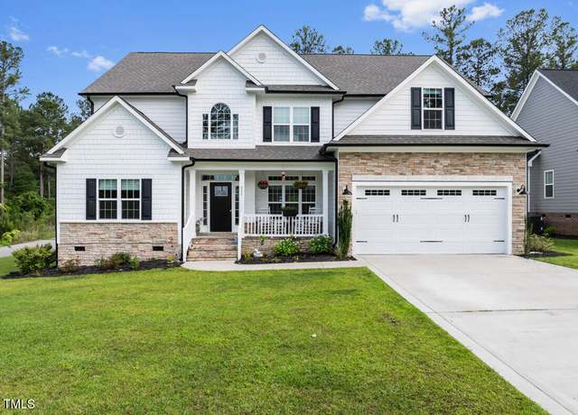 Property at 211 Education Dr, Spring Lake, NC 28390, 5 beds, 3.5 baths