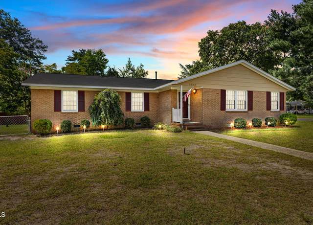 Property at 2809 Skycrest Dr, Fayetteville, NC 28304, 4 beds, 2 baths
