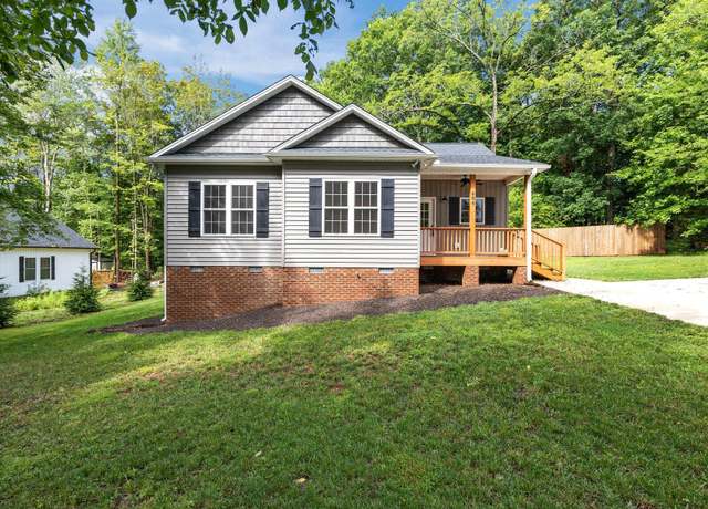 Property at 604 E Oakwood St, Mebane, NC 27302, 3 beds, 2 baths