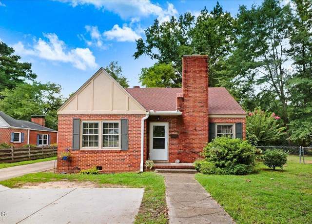 Property at 710 S 2nd St, Smithfield, NC 27577, 3 beds, 2 baths