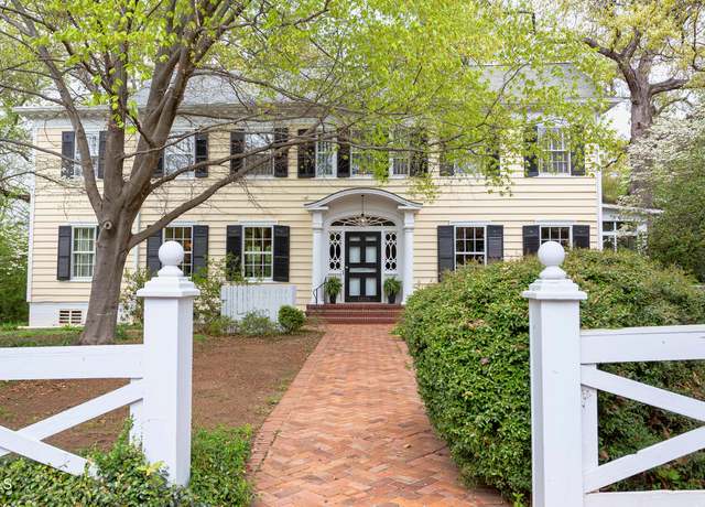 Property at 1208 College Pl, Raleigh, NC 27605, 6 beds, 5.5 baths