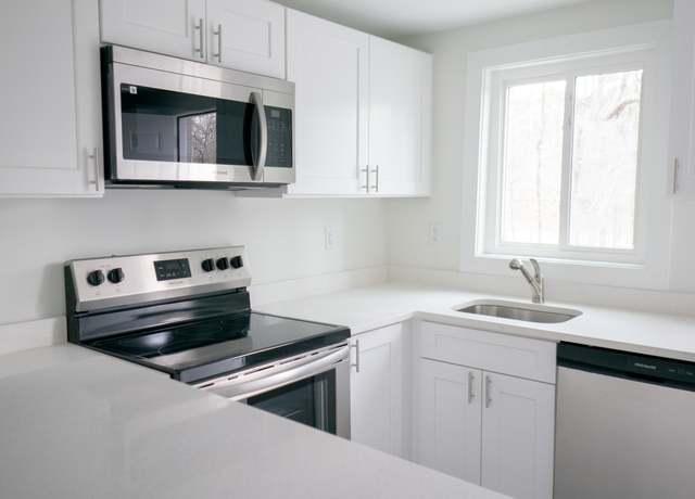 Property at 800 Pritchard Avenue Ext Unit H4, Chapel Hill, NC 27516, 2 beds, 2 baths