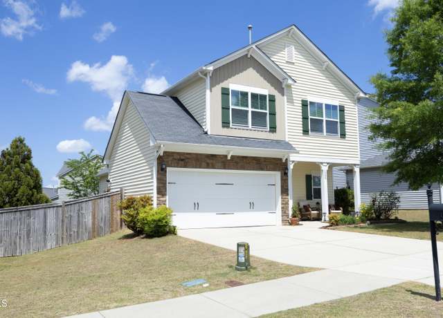 Property at 1940 Dunfield Dr, Fuquay Varina, NC 27526, 3 beds, 2.5 baths