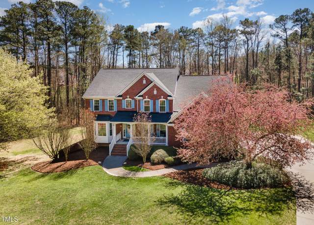 Property at 3601 Tartancroft Pl, Fuquay Varina, NC 27526, 5 beds, 4.5 baths