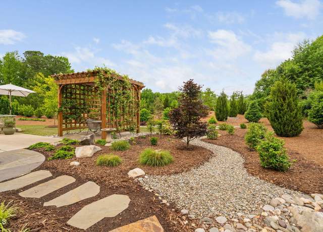 Property at 829 Churton Pl, Cary, NC 27518, 4 beds, 3 baths