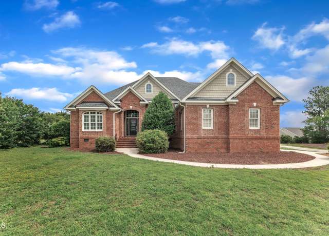 Property at 7800 Twin Pines Way, Fuquay Varina, NC 27526, 3 beds, 3.5 baths