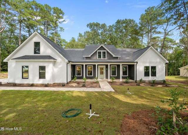 Property at 797 Cedar Lane Rd, Sanford, NC 27332, 4 beds, 3.5 baths