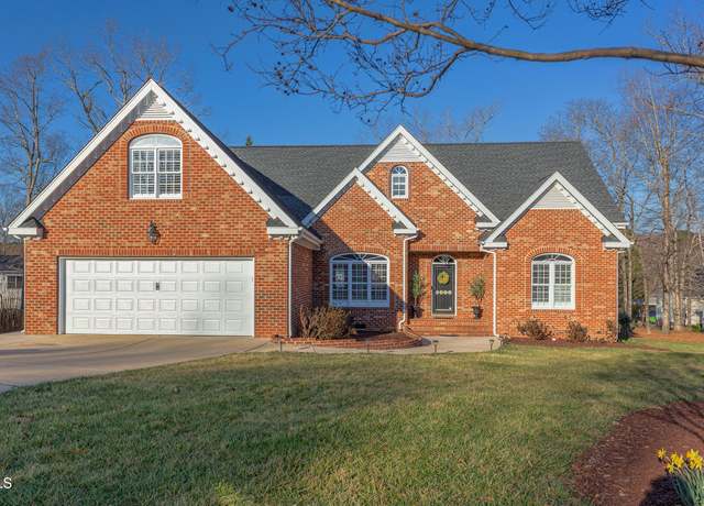 Property at 3109 Doe Hill Ct, Raleigh, NC 27612, 4 beds, 3.5 baths