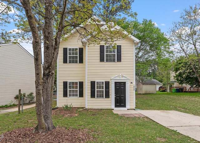 Property at 1808 Elkpark Dr, Raleigh, NC 27610, 3 beds, 1.5 baths