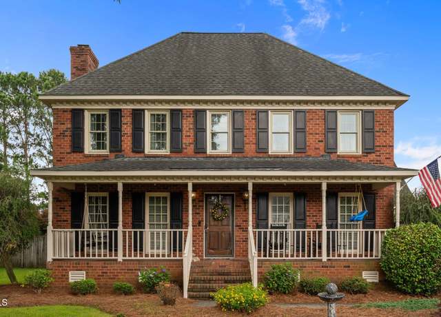 Property at 1702 Woodwind Dr, Greenville, NC 27858, 4 beds, 2.5 baths