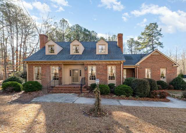 Property at 1015 Mulberry Rd, Clayton, NC 27520, 4 beds, 2.5 baths