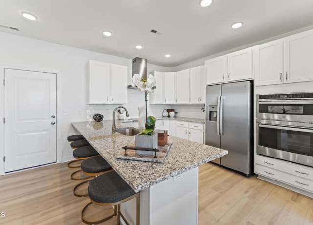 Property at 915 Ball Field Aly #101, Cary, NC 27511, 2 beds, 2.5 baths