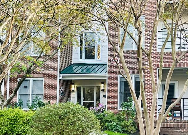 Property at 710 N Person St #304, Raleigh, NC 27604, 1 bed, 1.5 baths