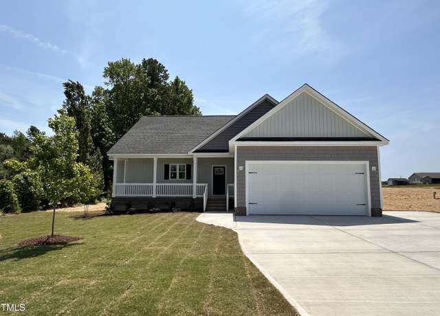 Property at 192 Royal Ave, Selma, NC 27576, 3 beds, 2.5 baths