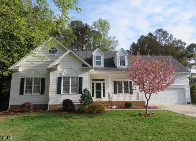 Property at 3537 Layton Ridge Dr, Apex, NC 27539, 3 beds, 3.5 baths
